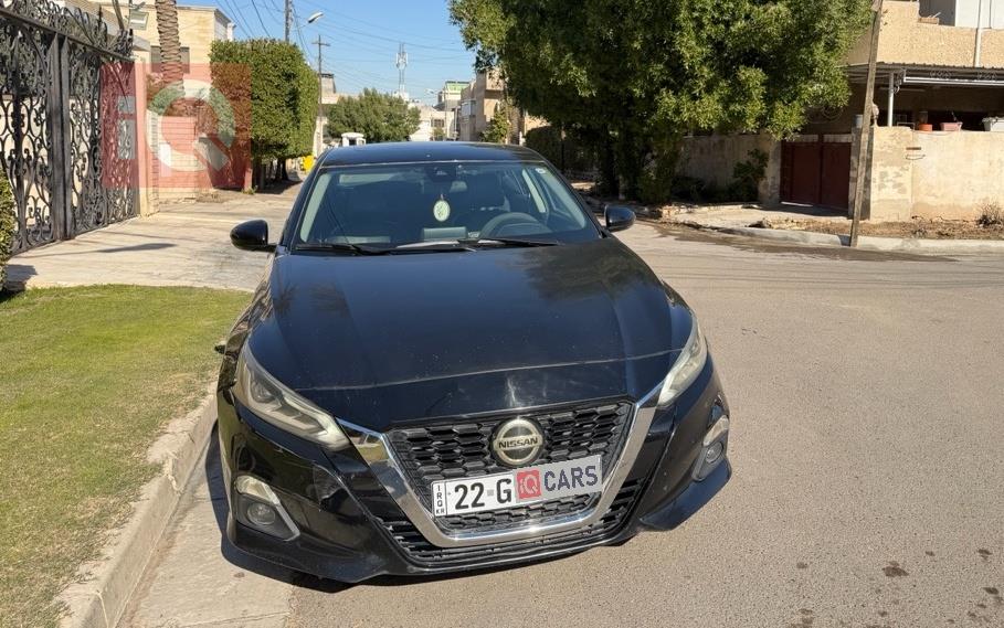 نيسان ألتيما